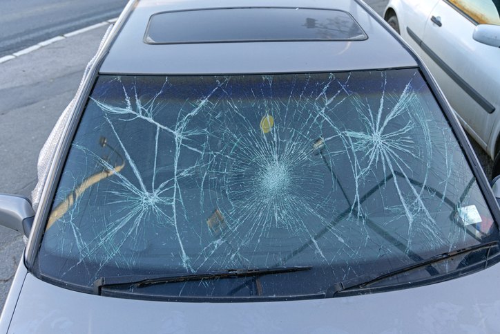 Why Rock Chip Windshield Damage Spreads So Quickly?