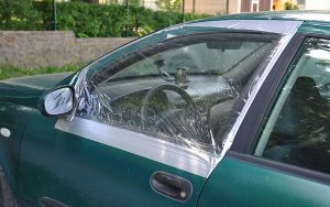 What to Do If Your Car Window is Broken – 5 Practical Solutions